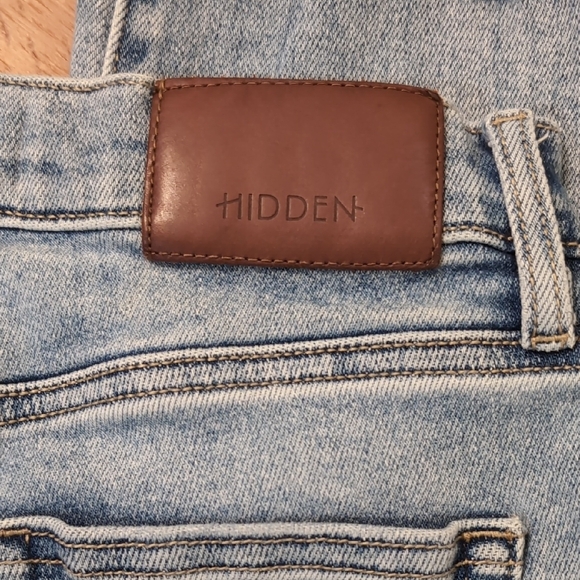 Frayed Hem Light Blue Women's Jeans - Picture 6 of 16